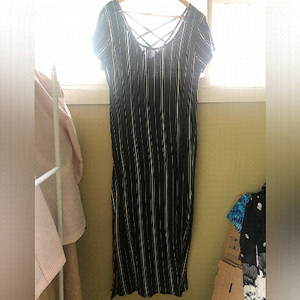 LILLY MORGAN maxi dress, criss cross back